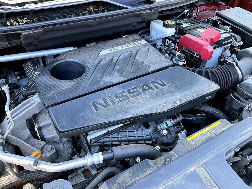 Used 2023 Red Nissan SV image 34