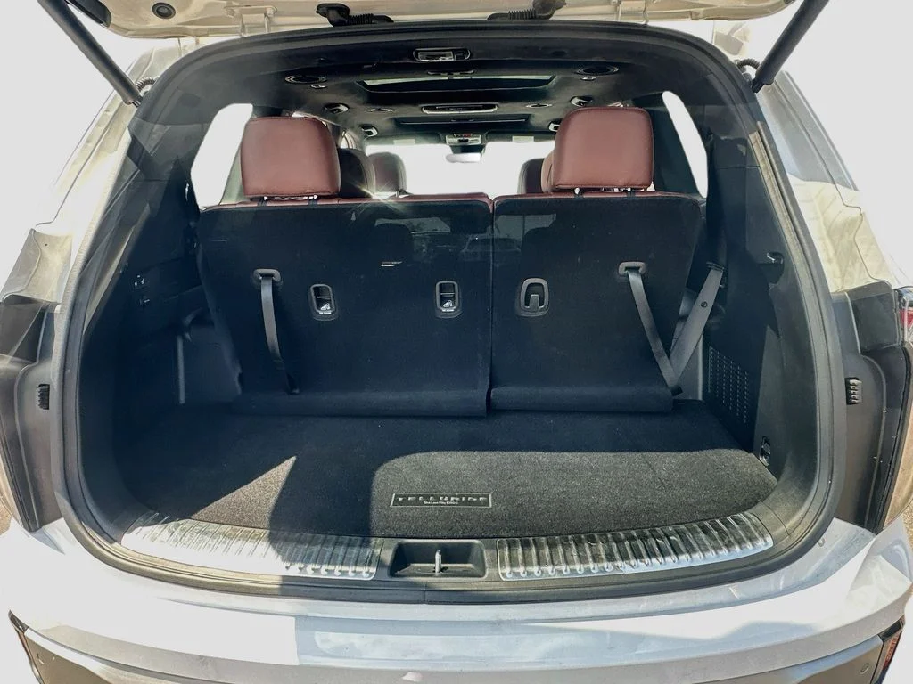 Certified Used 2023 White Kia SX-Prestige image 28