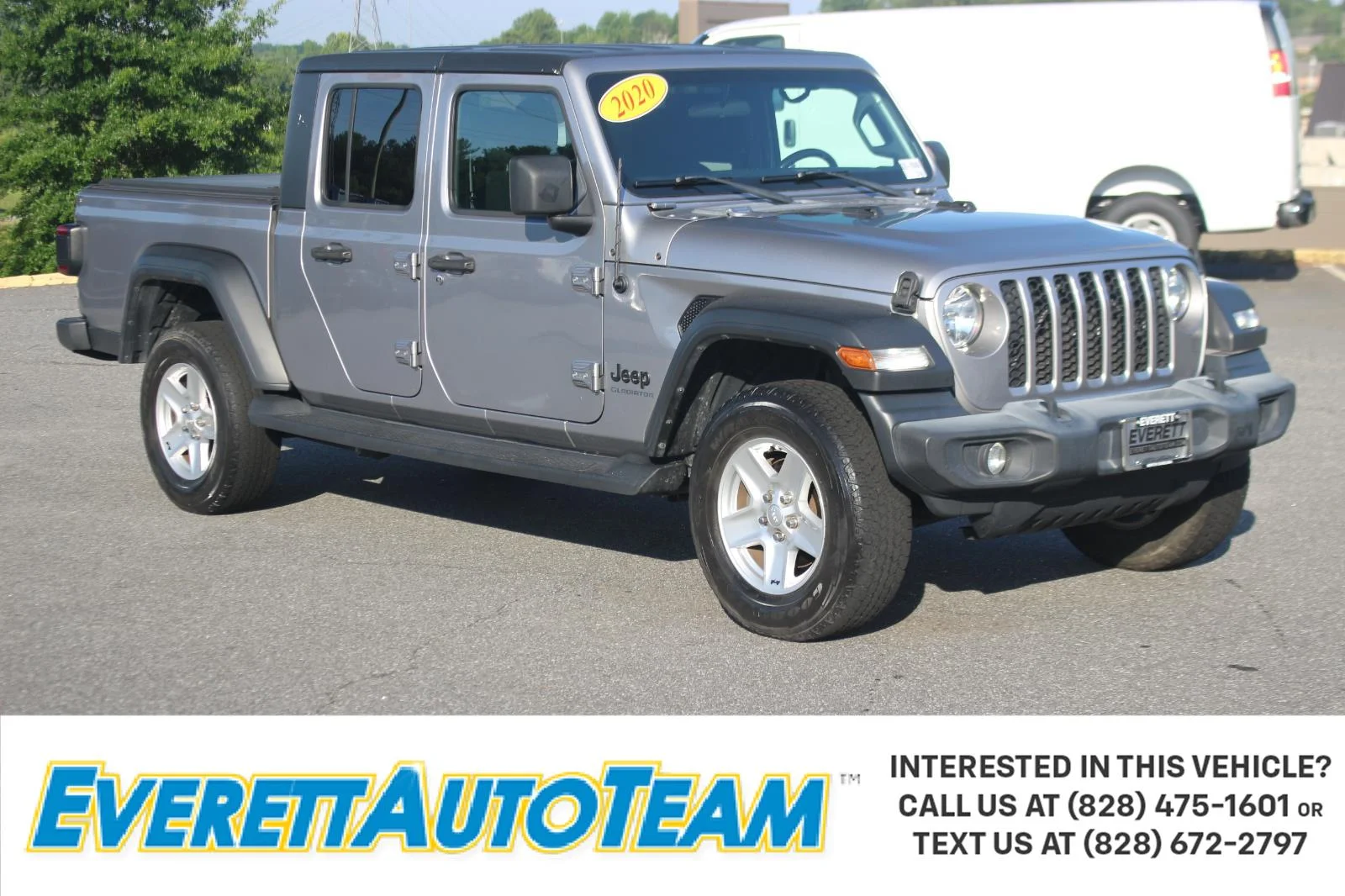 Used 2020 Silver Jeep Sport S image 1