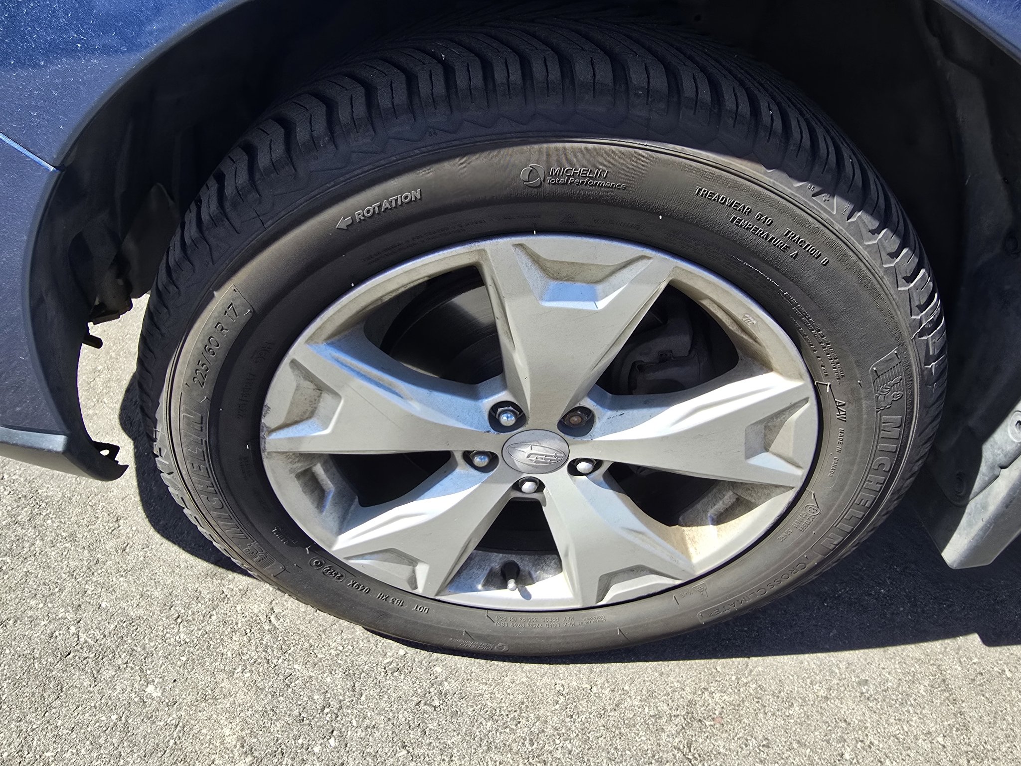 Used 2015 Quartz Blue Pearl Subaru 2.5i Premium image 8