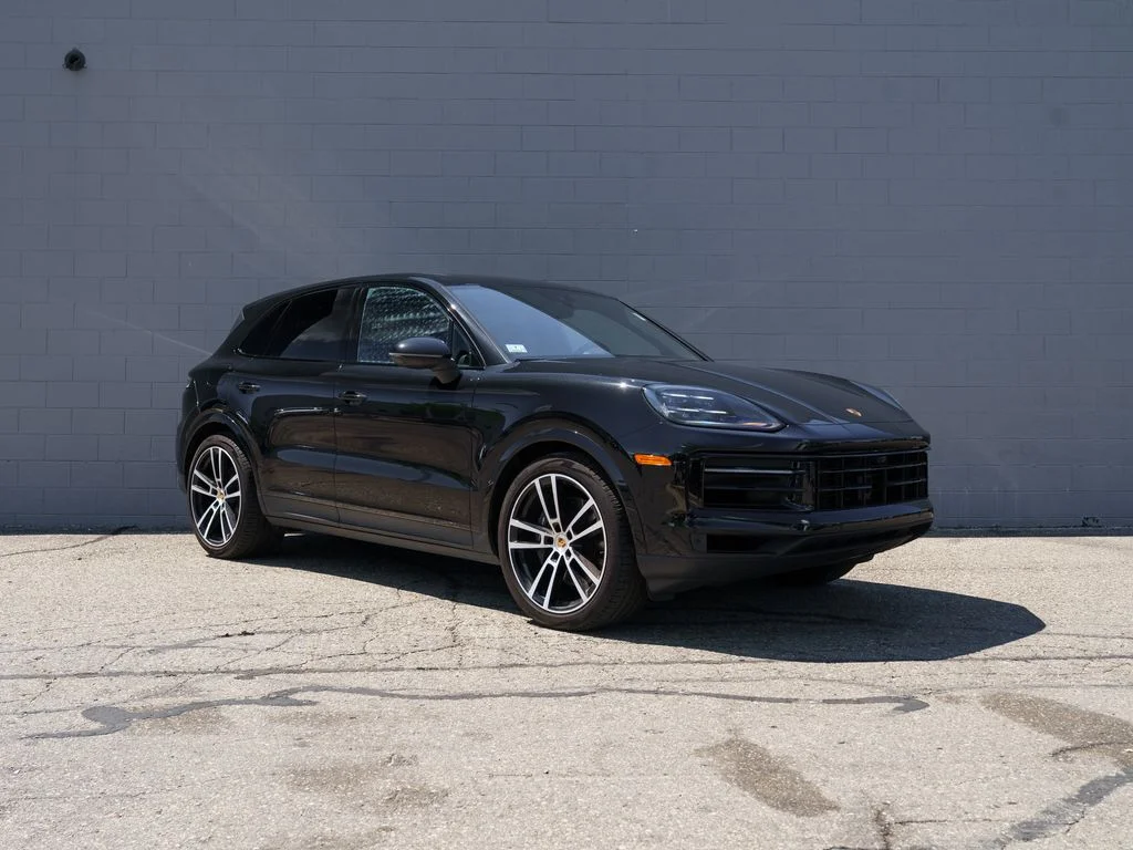 Used 2025 Chromite Black Metallic Porsche Base image 9