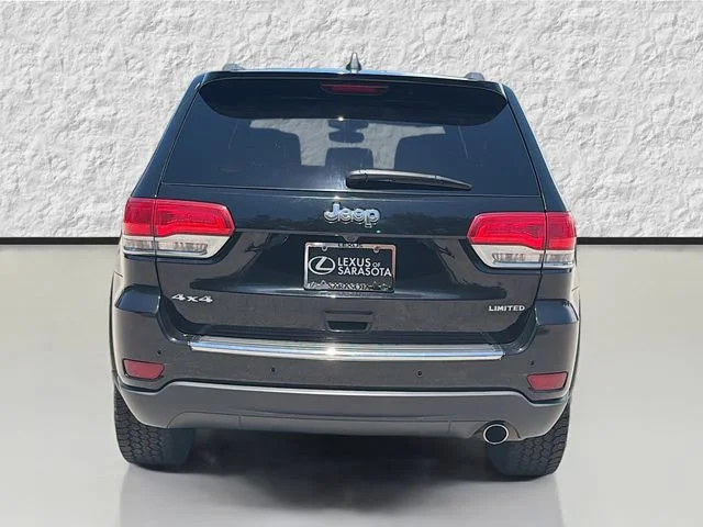Used 2019 Diamond Black Crystal Pearlcoat Jeep Limited image 4