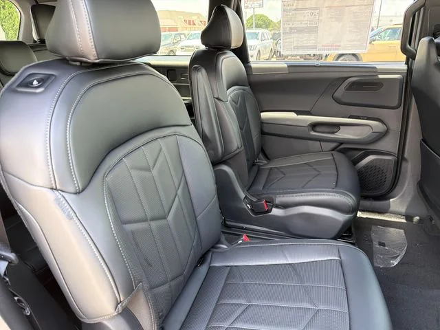 New 2027 Green Kia X-Line EX image 22