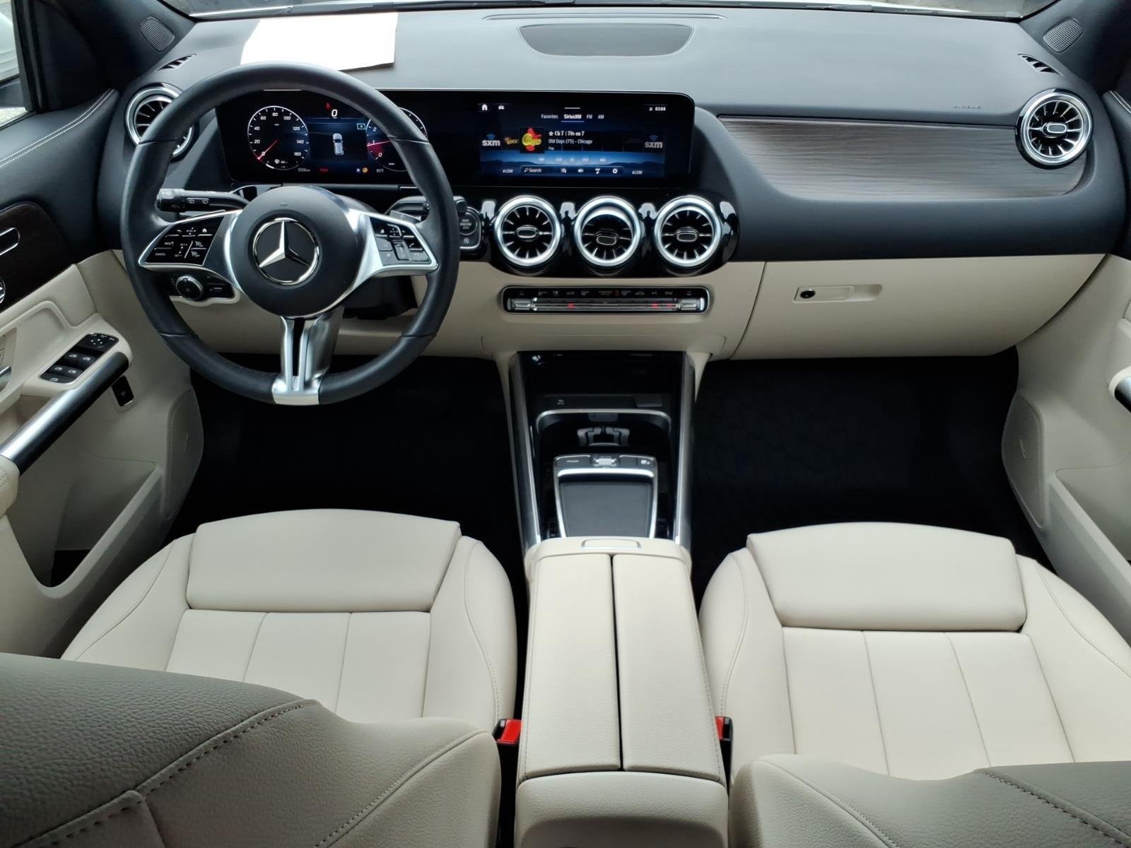 Used 2026 Polar White Mercedes-Benz GLA 250 image 28