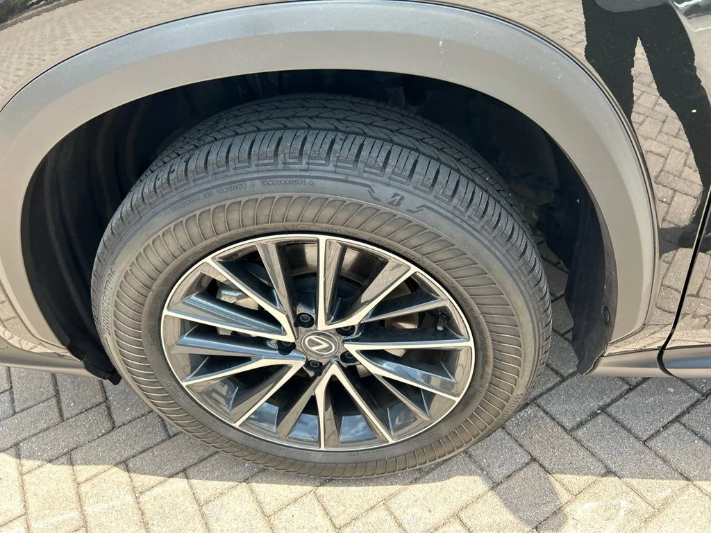 Certified Used 2025 CAVIAR Lexus 250 Premium image 12