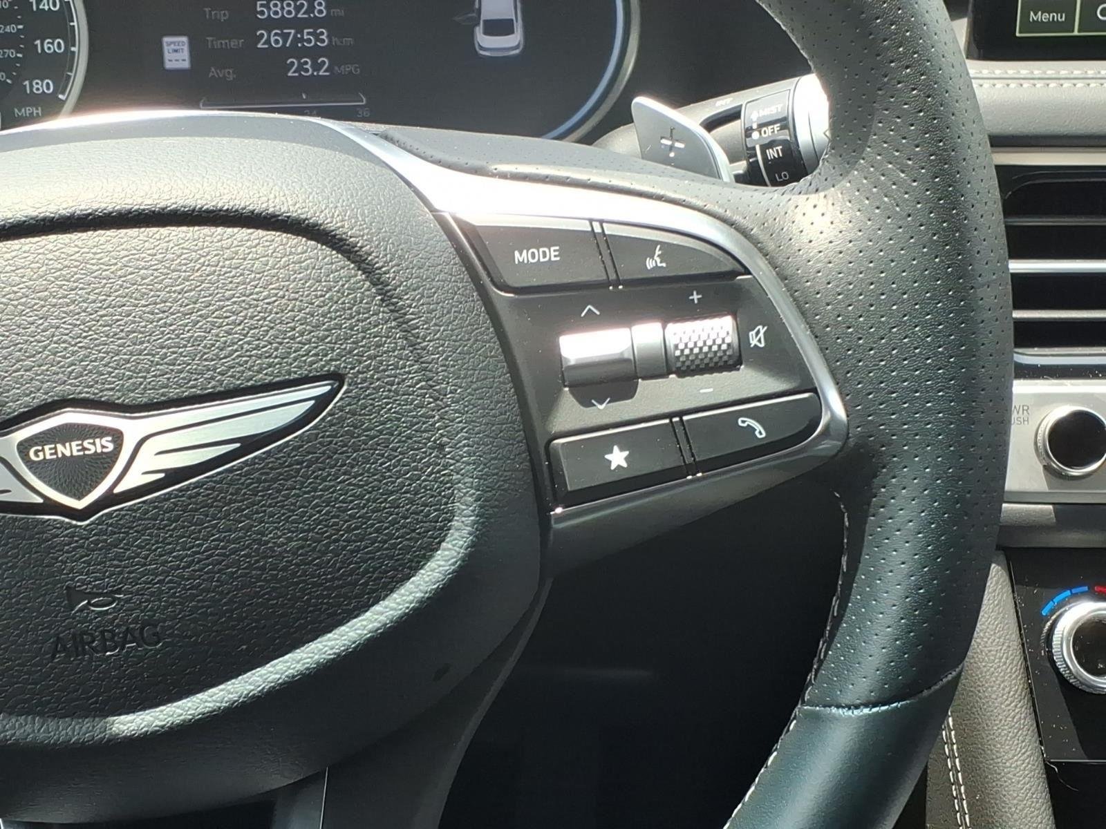 2025 GENESIS G70 Standard - Photo 15
