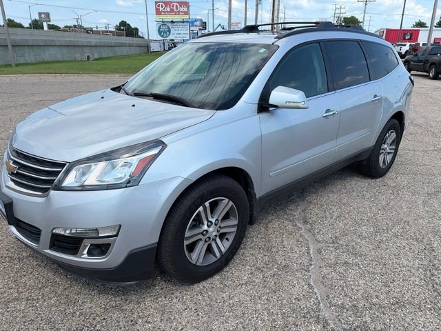 Used 2017 SILVER ICE METALLIC Chevrolet LT image 5