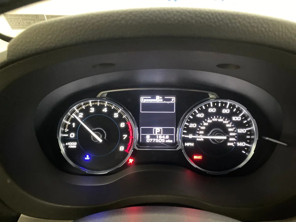 Used 2018 Silver Subaru 2.5i Limited image 18