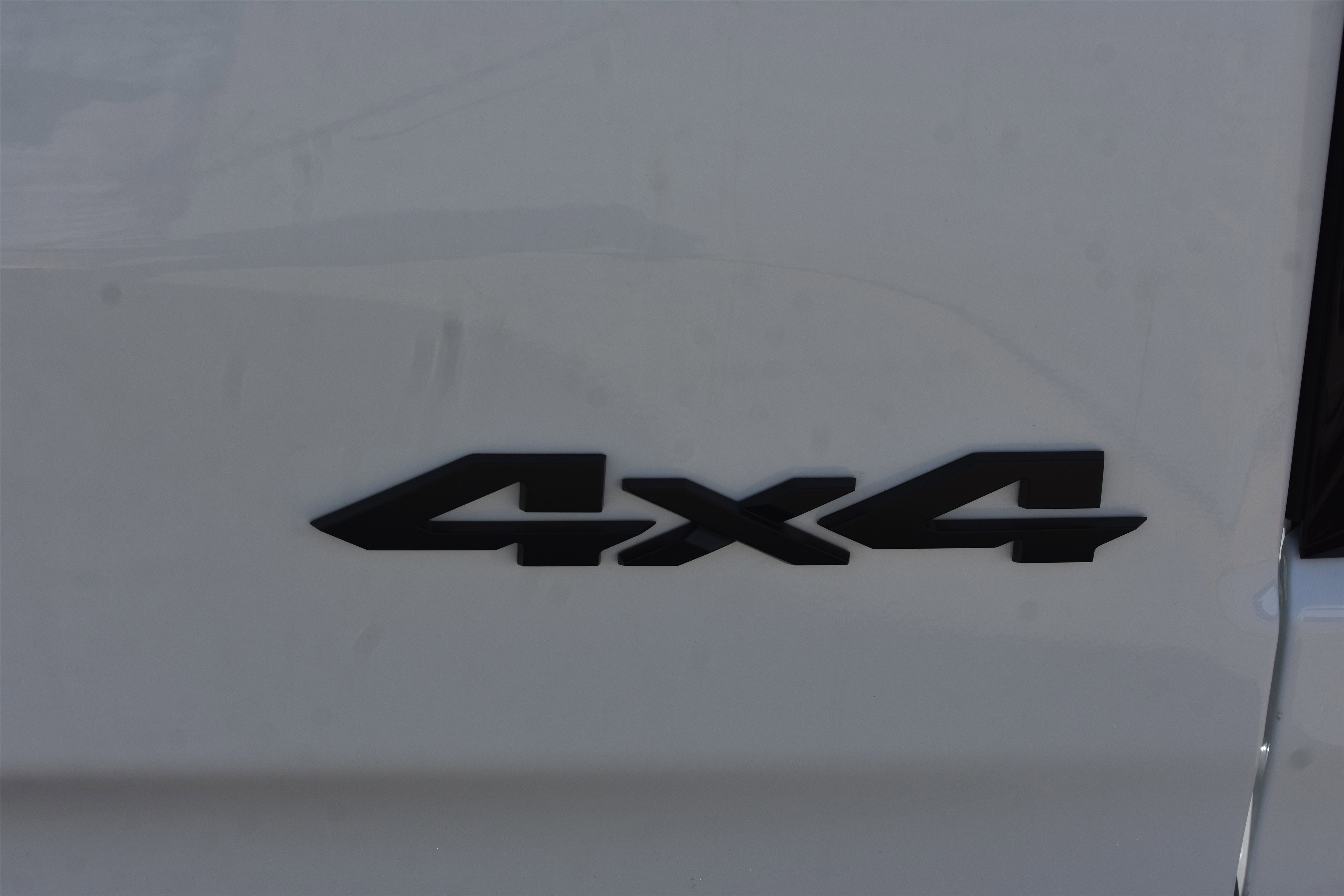 New 2026 Bright White Clear-Coat Exterior Paint RAM Warlock image 7
