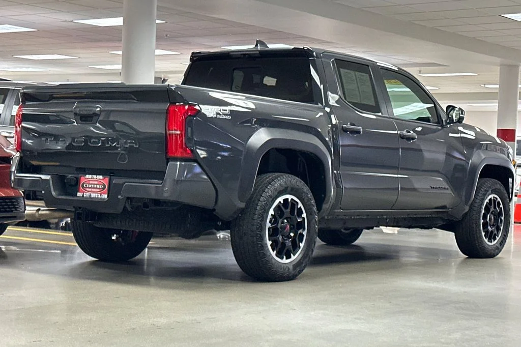 Certified Used 2026  Toyota TRD Off-Road image 4
