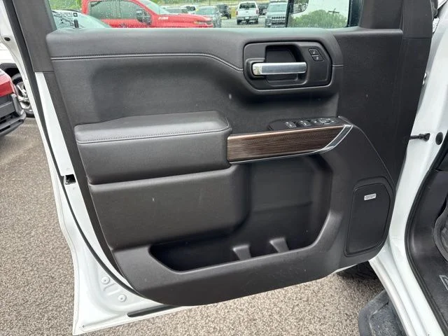 Used 2021 White Chevrolet LT Trail Boss image 16