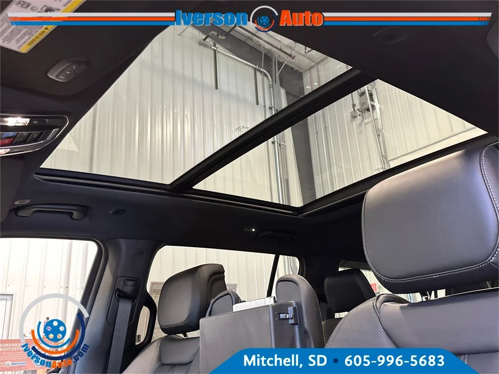 New 2026 Steel Blue Exterior Paint Jeep Limited Altitude image 24