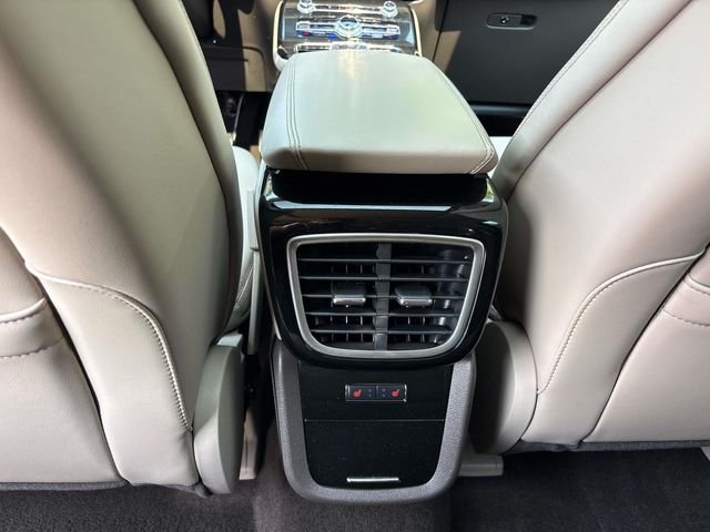 Used 2022 Pearl Metallic Lincoln Reserve image 13