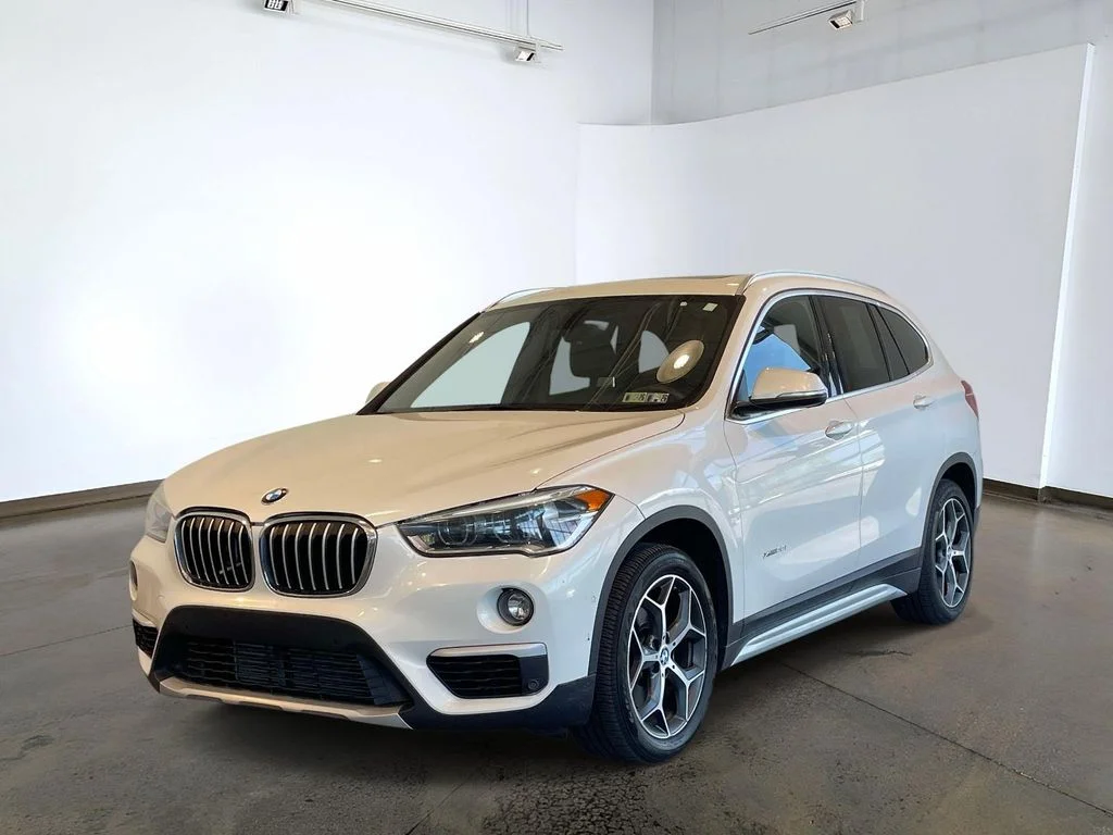 2016 BMW X1 xDrive28i's photo
