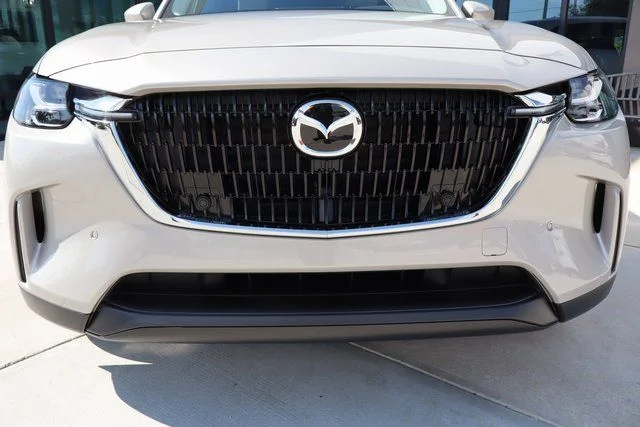 New 2026 Platinum Quartz Metallic Mazda 3.3 Turbo Preferred AWD image 10