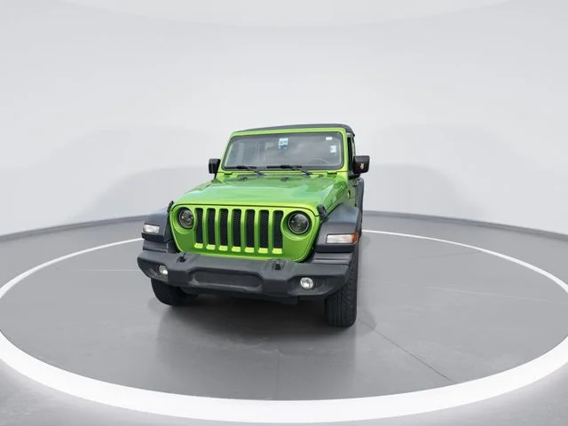 Used 2019 Green Jeep Unlimited Sport image 3