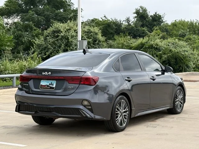 Used 2022 Gray Kia GT-Line image 5