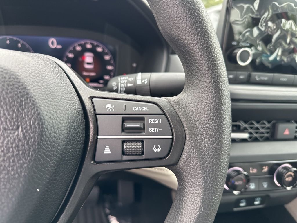 2025 Honda Accord SE - Photo 29