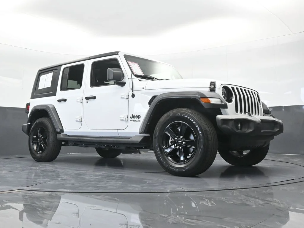 Used 2022 Bright White Clearcoat Jeep Unlimited Sport Altitude image 64