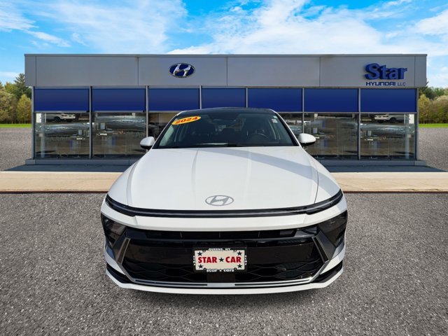 Used 2024 Serenity White Hyundai SEL image 2