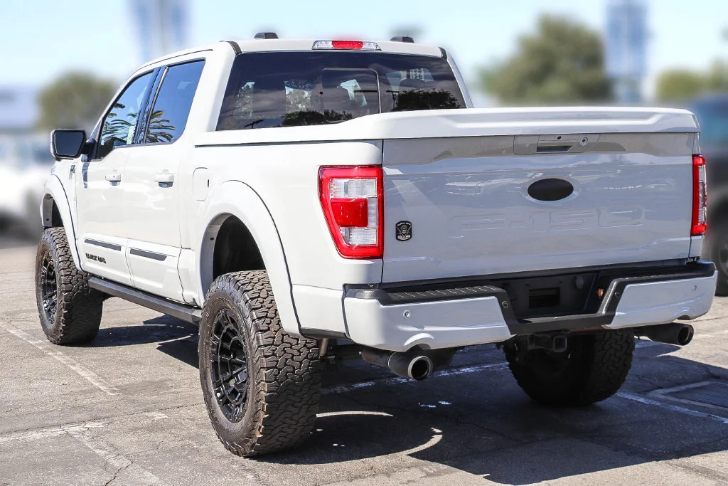 Used 2023 White Ford Lariat image 9