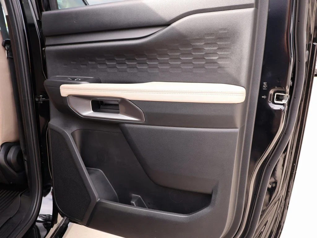 2025 Ford Ranger XLT - Photo 11