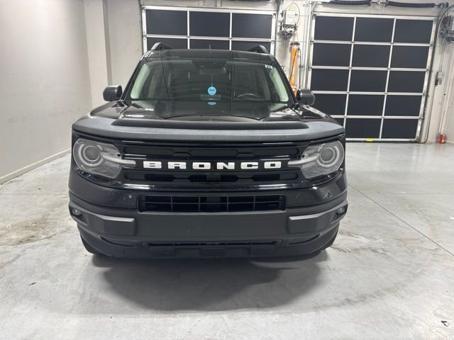 Used 2022 Black Ford Outer Banks image 2