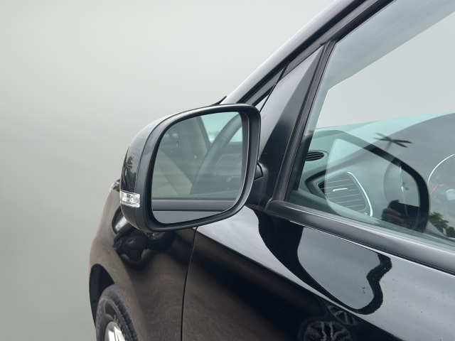 Used 2020 Black Kia EX image 38