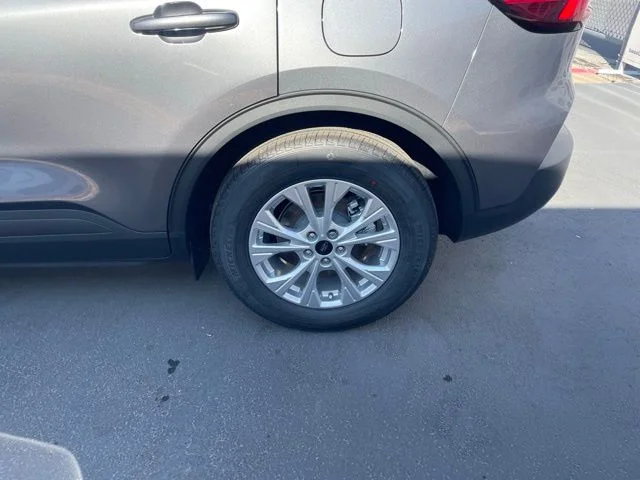 New 2026 Carbonized Gray Metallic Ford Active image 17