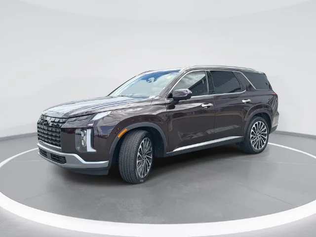 Used 2025 Red Hyundai Limited image 1