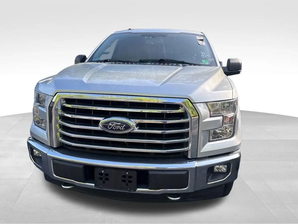 Used 2017 Silver Ford XLT image 4