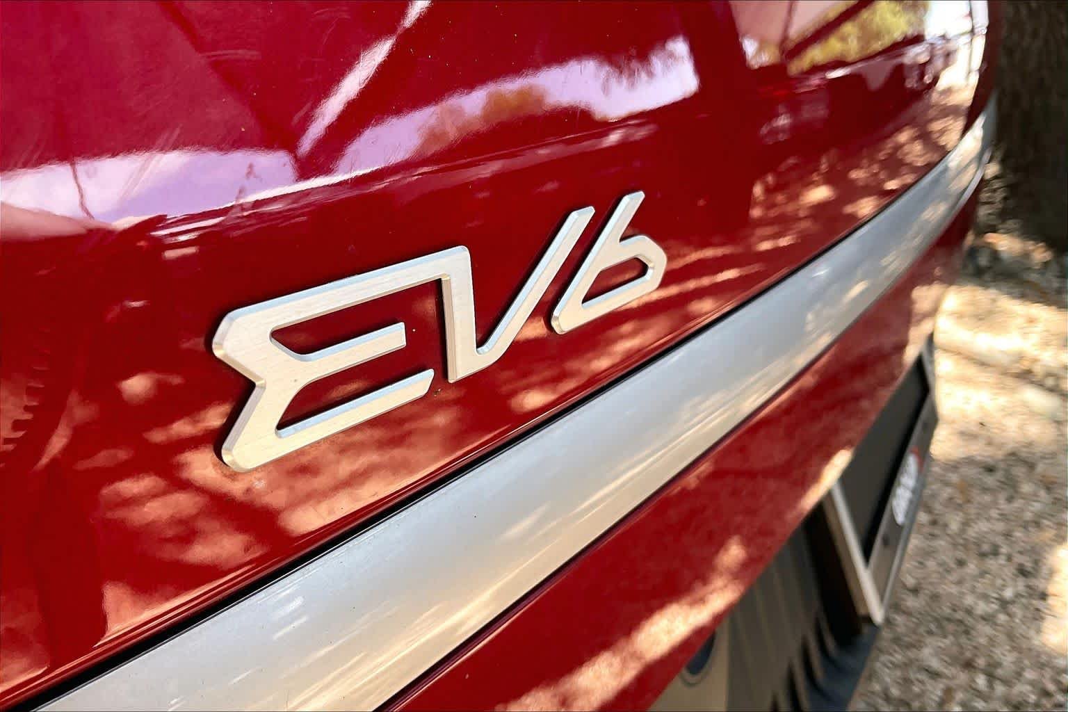 Used 2024 Runway Red Kia Light Long Range image 9