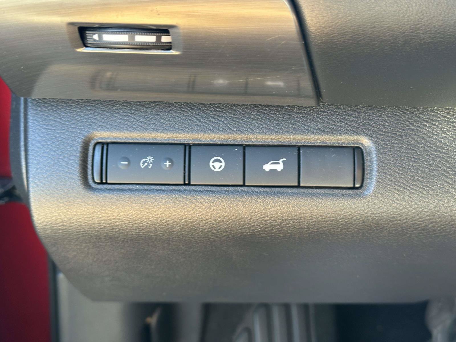 Used 2023 Scarlet Ember Nissan SL image 33