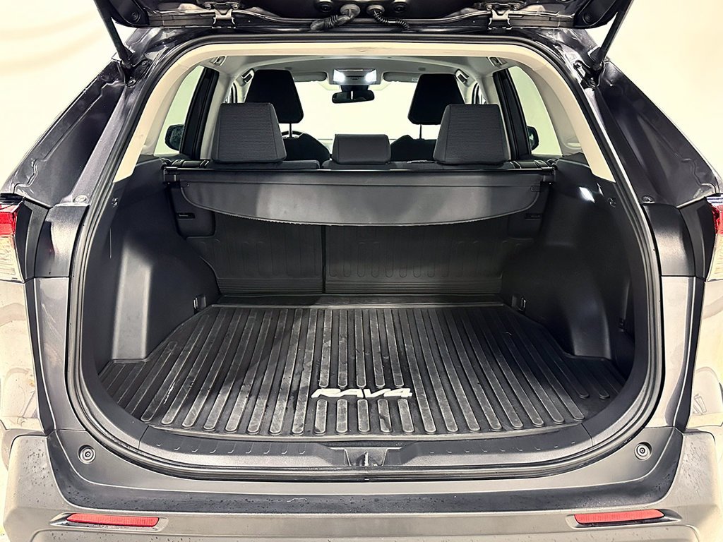 Used 2023 Gray Toyota LE image 5