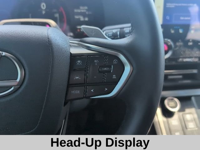 Used 2025 White Pearl Lexus 550 Premium+ image 8