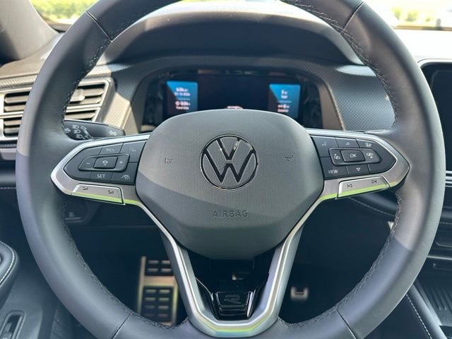 New 2026 Mountain  Lake Blue Metallic Volkswagen 2.0T SEL Premium R-Line image 41