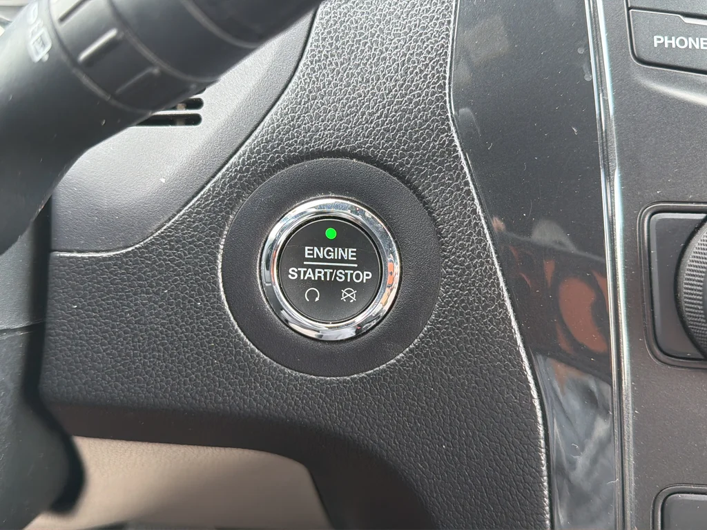 Used 2018 Red Ford XLT image 13