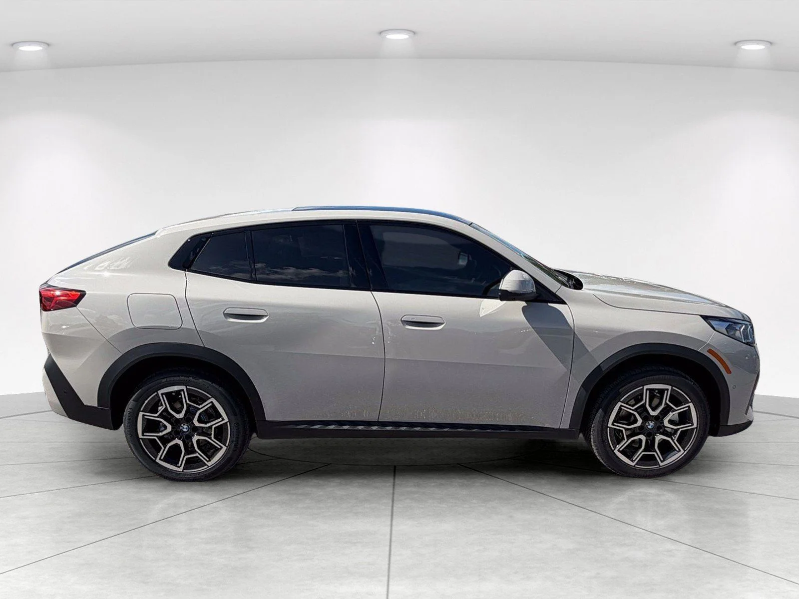 New 2026 Dune Grey Metallic BMW xDrive28i image 3