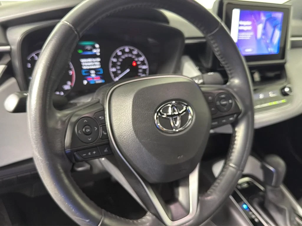Used 2023 White Toyota SE image 21
