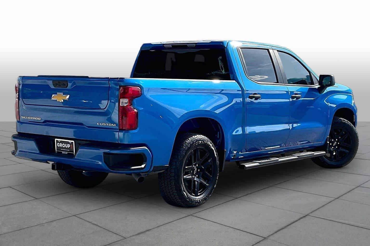 Used 2025 Riptide Blue Metallic Chevrolet Custom image 13