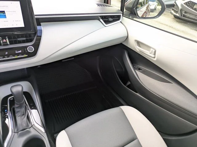 2026 Toyota Corolla LE - Photo 17