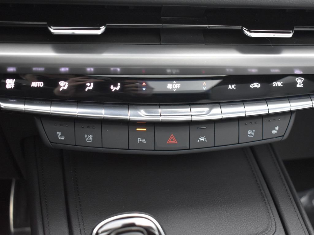 2025 CADILLAC XT4 - Image 19