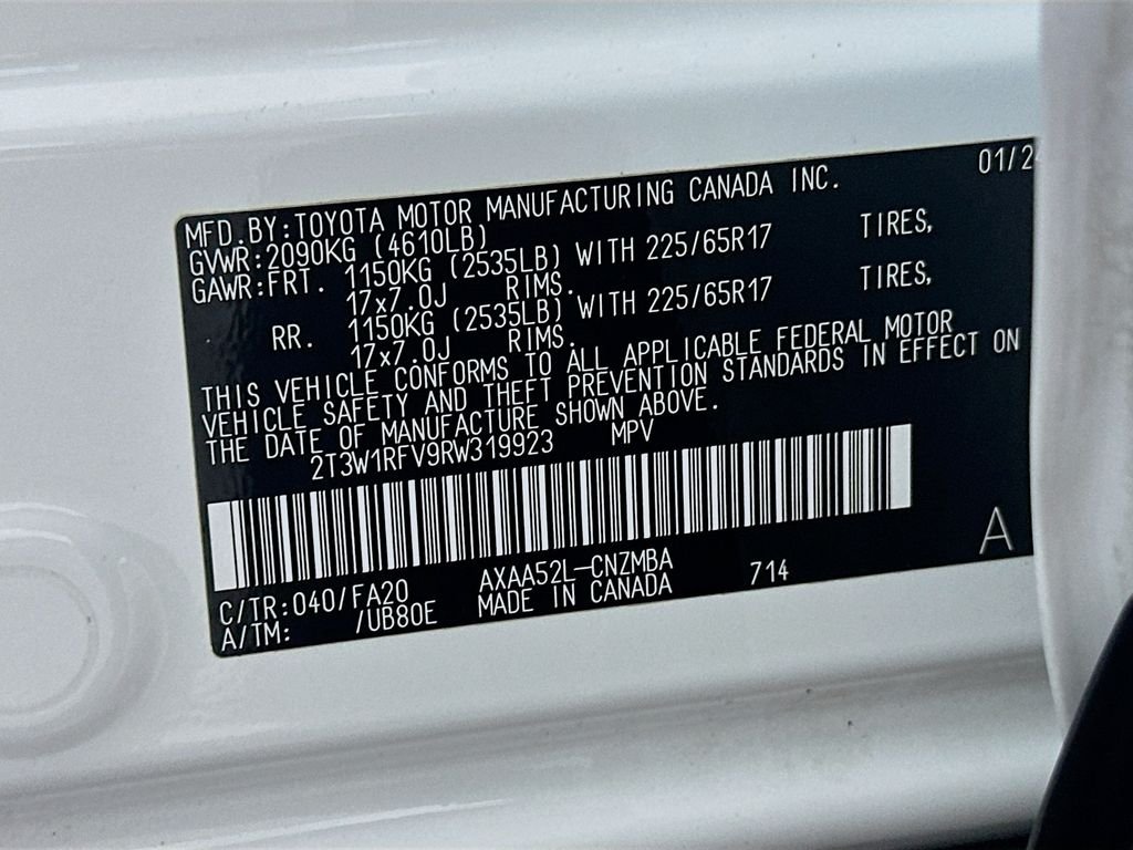 Used 2024 White Toyota XLE image 31