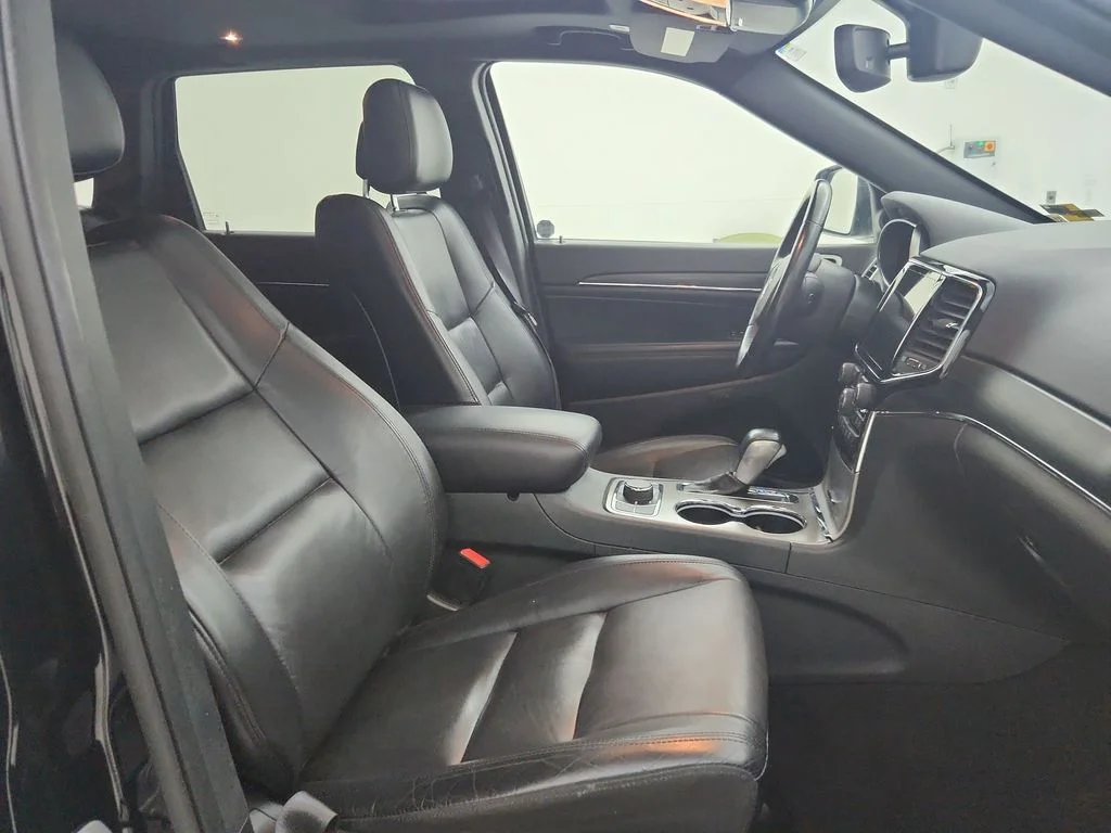 Certified Used 2022 Black Jeep Limited image 20