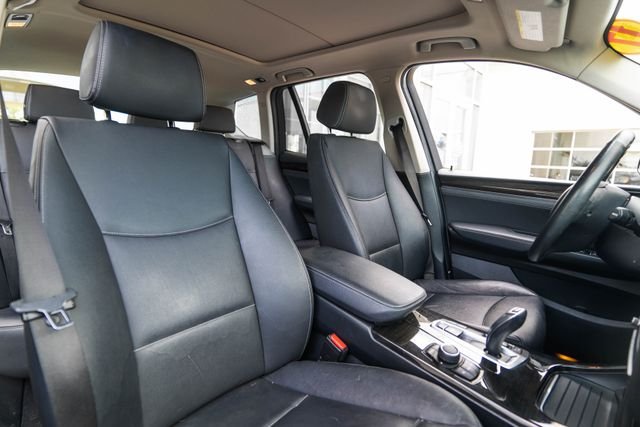 Used 2017 Space Gray Metallic BMW xDrive28i image 16