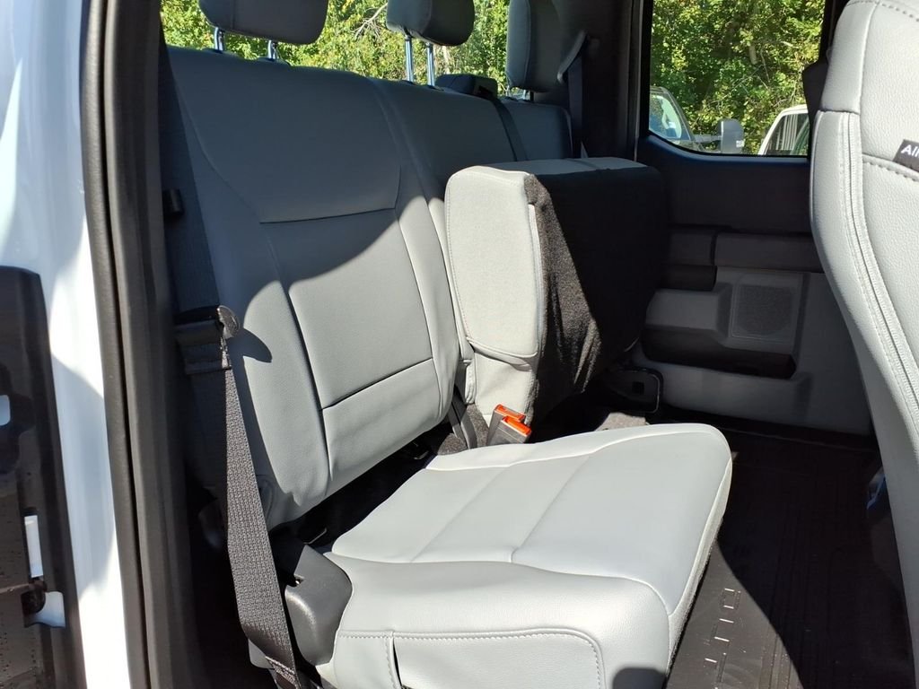 New 2027 Oxford White Ford F-250® XL image 12