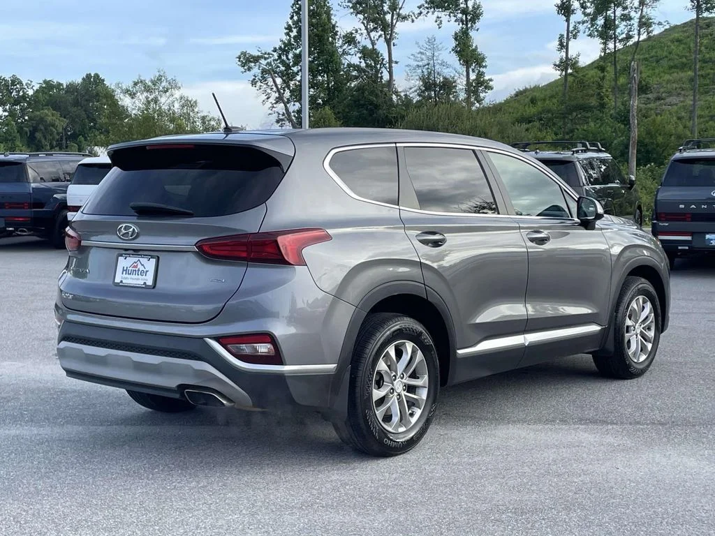 Used 2019 Machine Gray Hyundai SE image 30