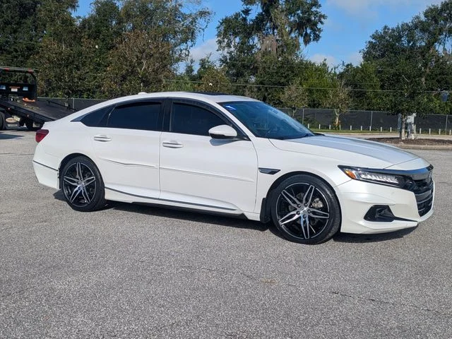 Used 2022 Platinum White Honda Touring 2.0T image 2