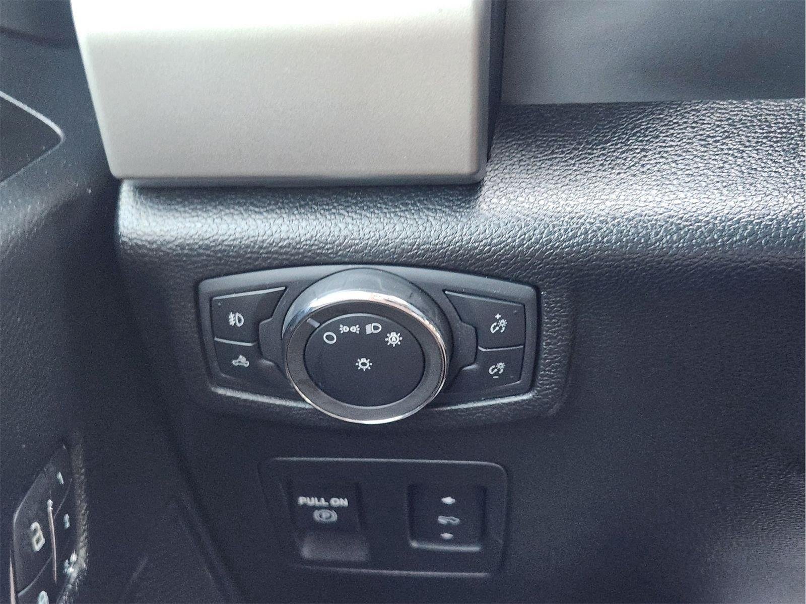 Used 2020 Magnetic FORD Lariat image 21