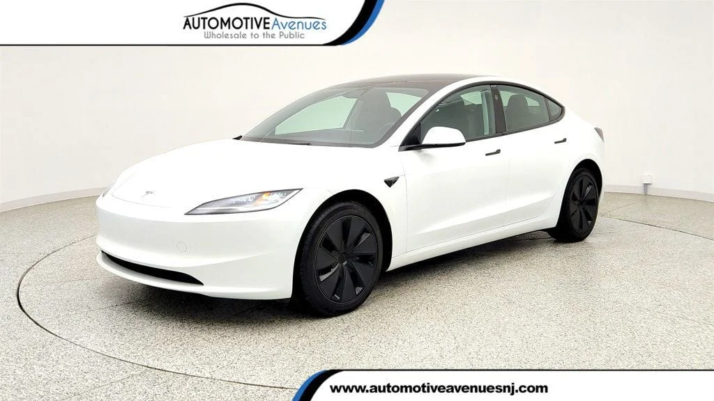 2025 Tesla Model 3 Long Range's photo